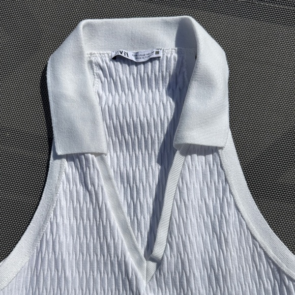 🌺 Zara White Textured Racerback Tank 🌺 - Picture 4 of 5